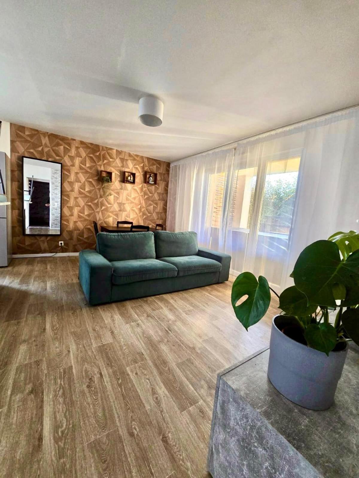 Appartement rez de chaussée avec parking privé Orléans Exterior foto
